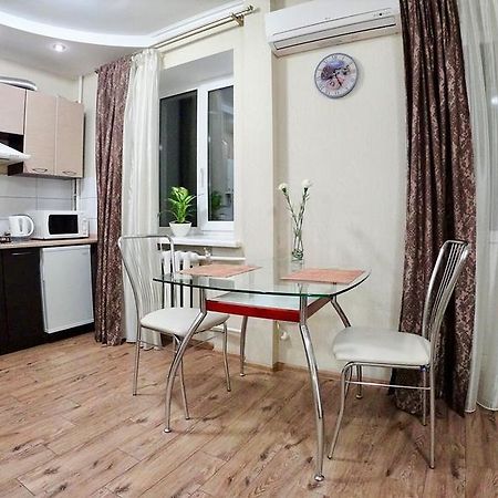 Myru Apartment Chernihiv Bagian luar foto