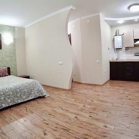 Myru Apartment Chernihiv Bagian luar foto