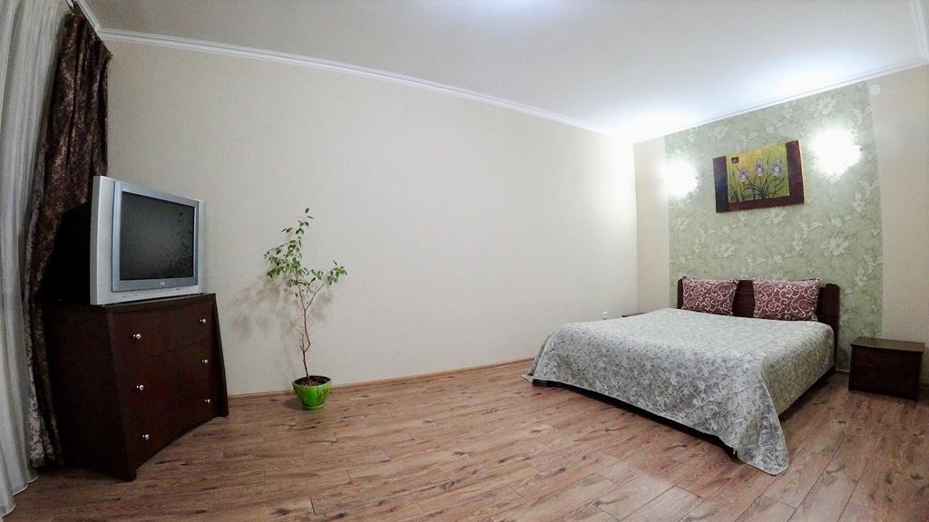 Myru Apartment Chernihiv Bagian luar foto